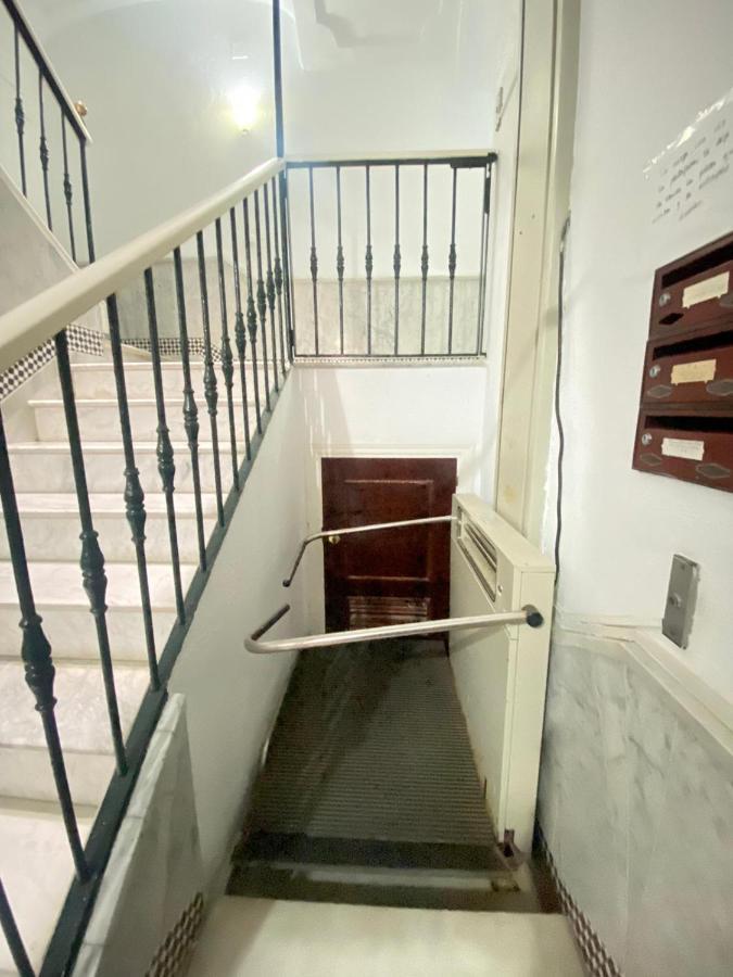 Apartamento Colon 1451 - Pleno Centro Y Wifi Gratis Кадис Екстериор снимка