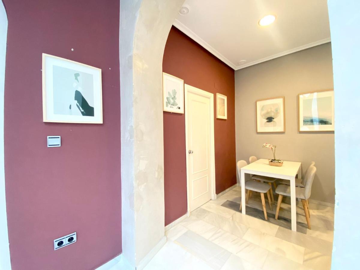 Apartamento Colon 1451 - Pleno Centro Y Wifi Gratis Кадис Екстериор снимка