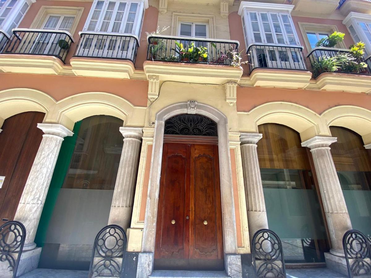 Apartamento Colon 1451 - Pleno Centro Y Wifi Gratis Кадис Екстериор снимка