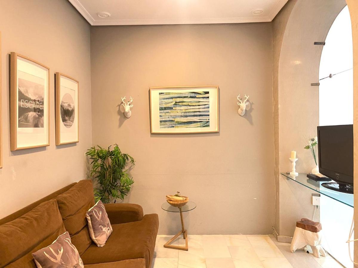 Apartamento Colon 1451 - Pleno Centro Y Wifi Gratis Кадис Екстериор снимка
